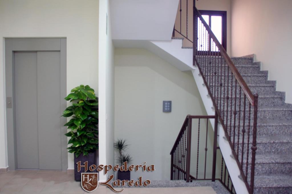 Hospederia Laredo La Carlota Exterior photo
