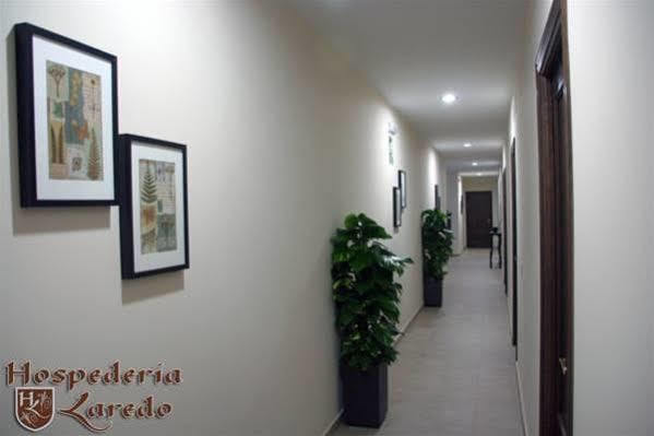 Hospederia Laredo La Carlota Exterior photo